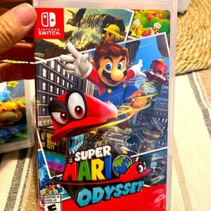 Mario Odyssey Nintendo Switch comes with carrying case